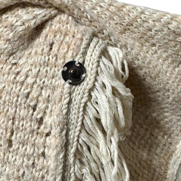 SAGE & FLOWER Oversized Fringe Cottagecore Granny Shawl Poncho Sweater Cardigan - Picture 2 of 8